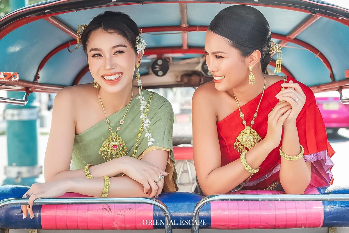 Sense of Thai costume