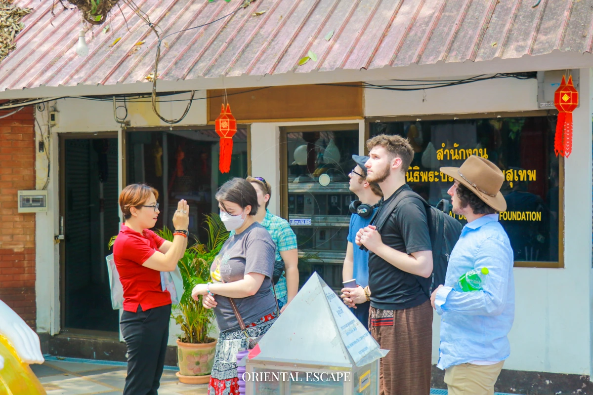 Chiang Mai Tour Guide Guide