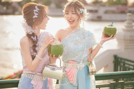 Sense of Thai: Wat Pho & Riverside Photoshoot