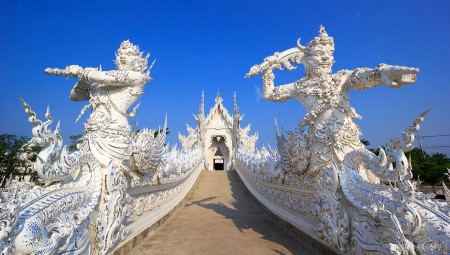 Chiang Rai - White Temple, Blue Temple and Black House (From Chiang Mai)