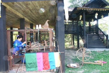 sankampaeng-handicraftcenter