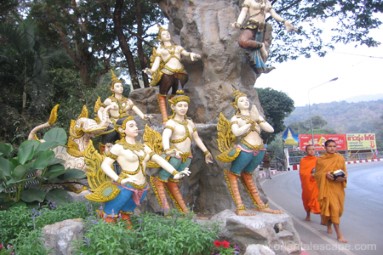 doisuthep-monk-trail