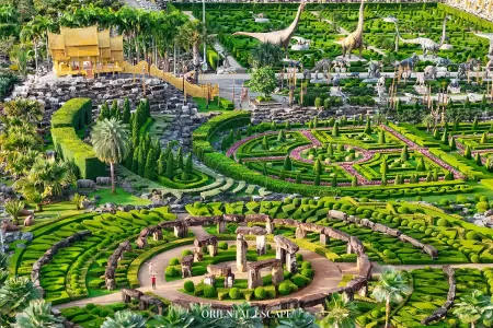 nongnooch-floatingmarket-sanctury-of-the-truth