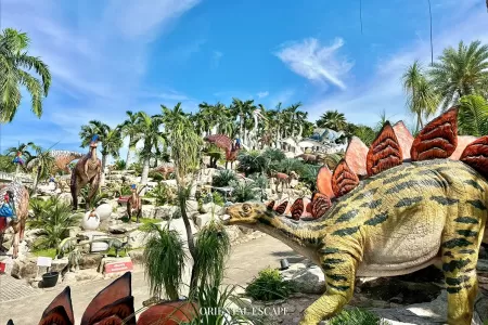 nongnooch-floatingmarket-sanctury-of-the-truth