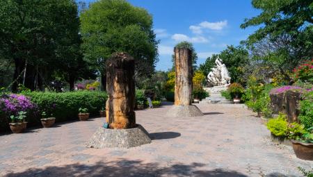 millionyearsstonepark-crocodilefarm