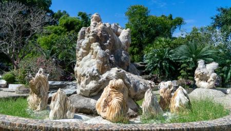 millionyearsstonepark-crocodilefarm